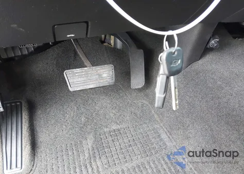 2018 Chevrolet Silverado 1500 Custom из США, поврежденный, VIN 1GCRCPEC0JZ271700